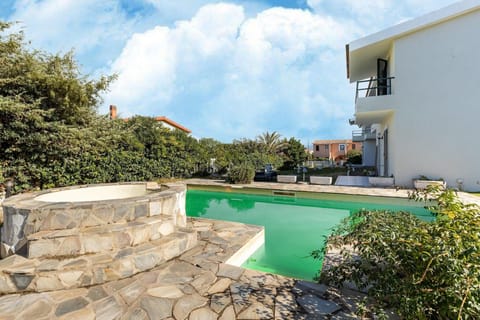 Holiday Home Swimming Pool