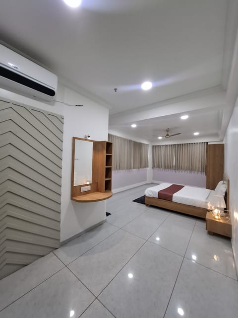 Superior Double Room, City View | Iron/ironing board, free WiFi