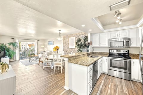 Palm view kitchen area in Siesta Key vacation rental near the beach.