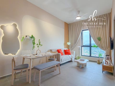 Comfort Apartment, 2 Bedrooms, Non Smoking, Kitchen | Living area | 40-inch Smart TV with digital channels