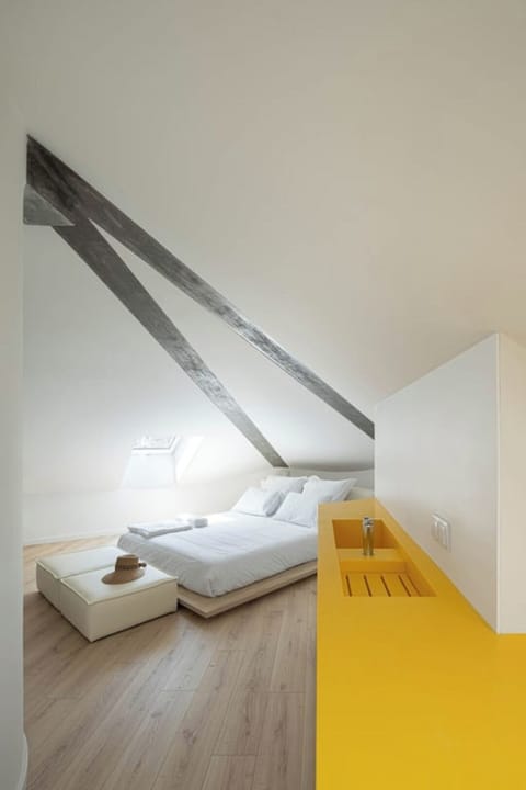 Bedroom image 6