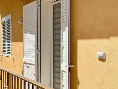 House, Balcony | Balcony