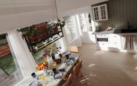 House | Dining