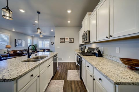 The perfect kitchen for your monthly stay.