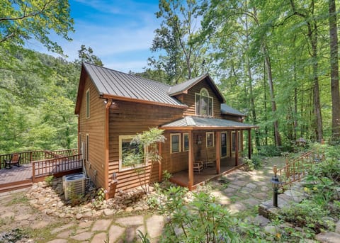 Welcome to River's Edge Retreat