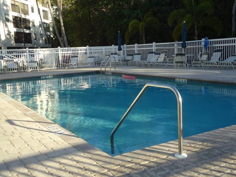 Estero Cove Gulf View 2/2 Condo Apartment in Estero Island