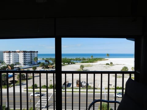 Estero Cove Gulf View 2/2 Condo Apartment in Estero Island