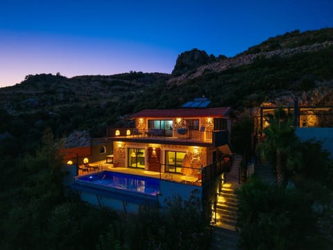 House, Smoking | 2 bedrooms