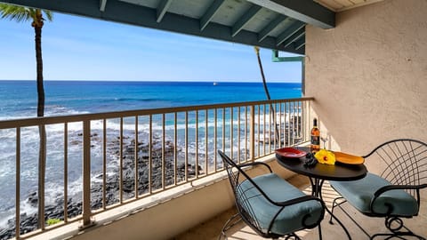 Condo, 1 Queen Bed, Lanai, Ocean View (Kona Reef A32) | Outdoor dining
