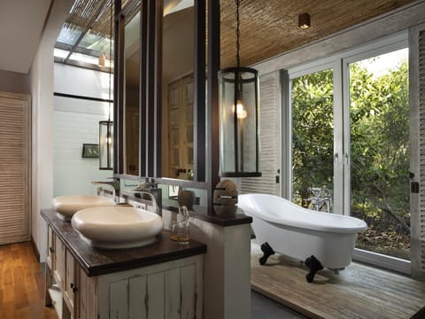 Founder's Home ( free watersport and trekking) | Bathroom | Separate tub and shower, eco-friendly toiletries, hair dryer, bathrobes