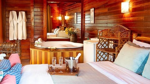 Senior Suite | Free WiFi