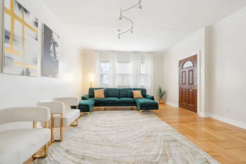 Luxury House | Living area