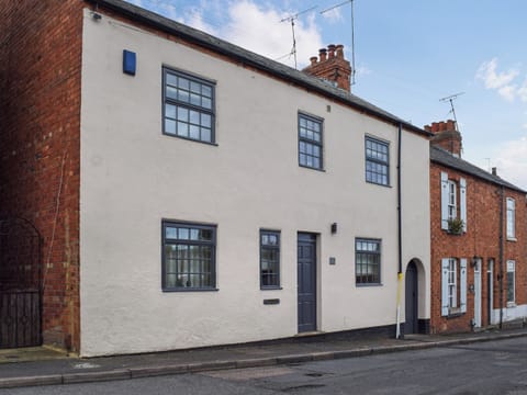 Exterior | Queens Manor, Kingsthorpe, near Northampton