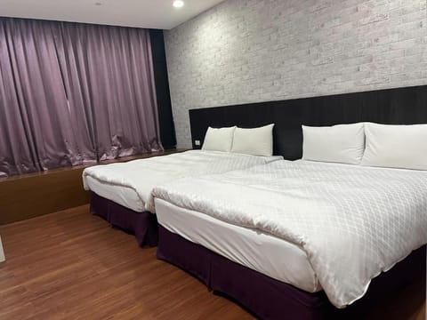 Quadruple Room | Free WiFi, bed sheets