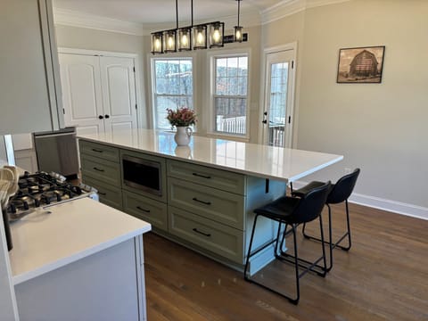 Fully equipped kitchen