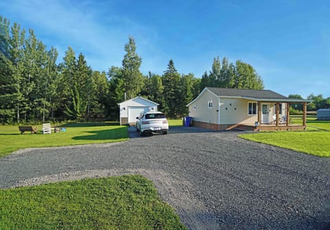 Large outdoor space to enjoy and play. Private wide driveway. Fits RVs&trailers!
