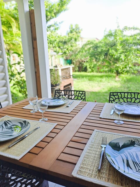 Outdoor dining
