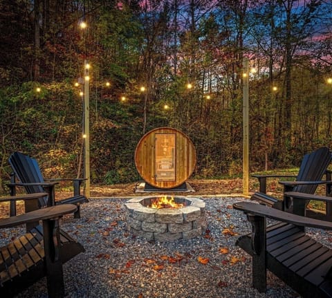 Enjoy the cedar sauna and firepit under sunset skies.