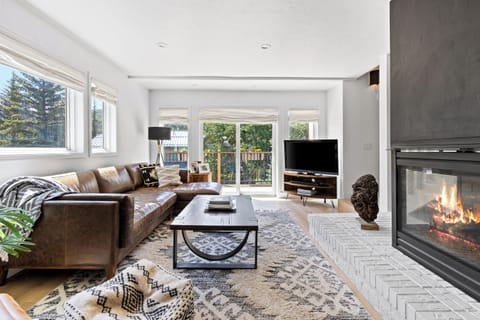 Living Room with Gas Fireplace