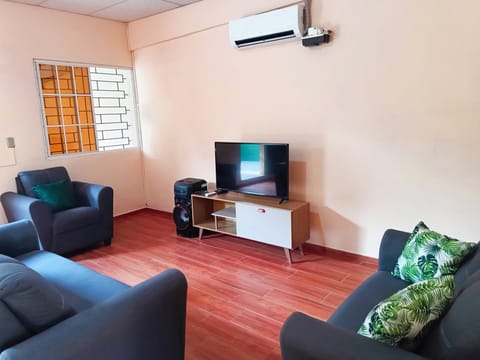 Main photo. Living room