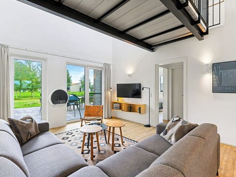 Flooring, Wood, Furniture, Floor, Interior Design, Living Room, Wood Flooring, Chair, Room, Couch