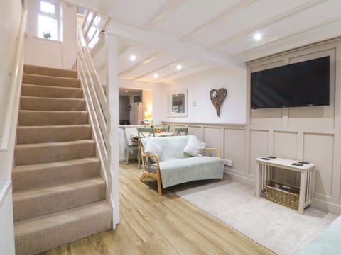 Cottage | Living area