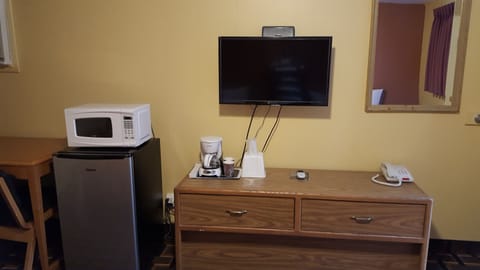 Double Room, Non Smoking | Room amenity