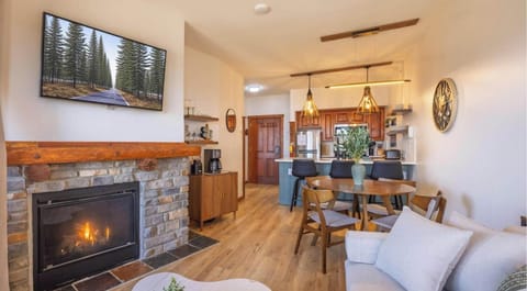  Elevation Vacation Rentals - Mountain Soul Retreat