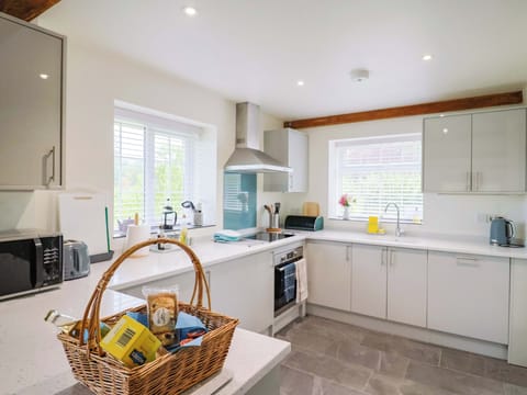 Fridge, microwave, dishwasher, toaster