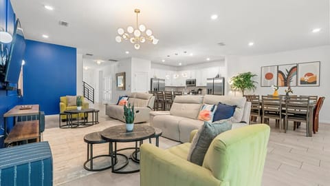 House (Multiple Bedrooms) | Front of property