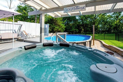 ~ ARE YOU TEAM POOL OR HOT-TUB? ~