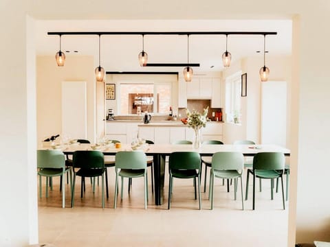 House | Dining