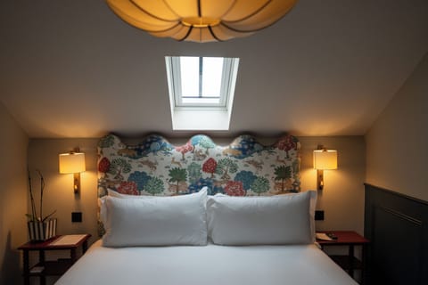 Signature Double Room | In-room safe, laptop workspace, blackout drapes, free WiFi