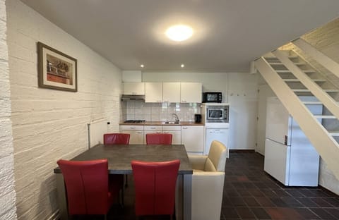 Bungalowpark Landsrade - Geschakelde Bungalow 6 - dining room