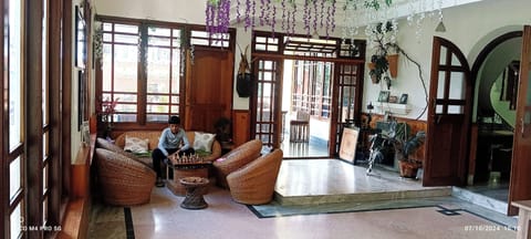 Deluxe Double Room, Balcony, Mountain View | Living area