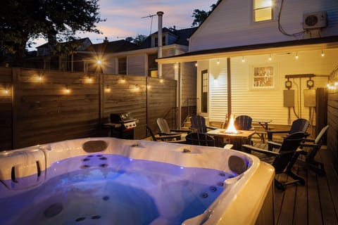 End your day soaking in the hot tub or sharing stories around the fire under Louisville's evening sky.