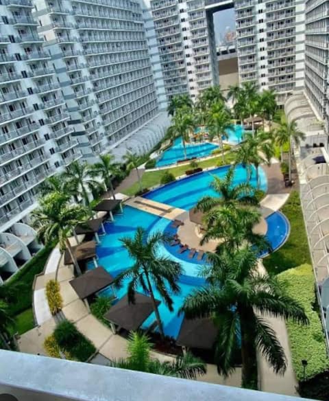 Apartment, 1 Bedroom, Smoking | Pool | Outdoor pool