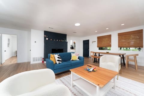 Living/Lounging Area