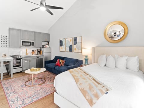 Living Area / Kitchen