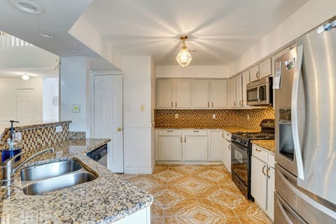 Kitchen | 1st Floor | Drip Coffee Maker & Keurig