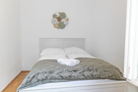 Basic Apartment | Iron/ironing board, free WiFi