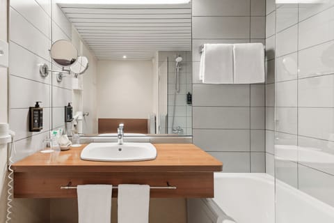 Free toiletries, hair dryer