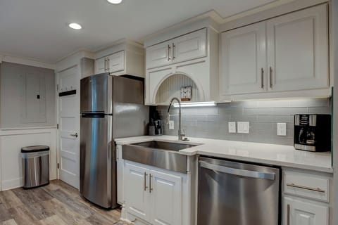 Bottem Level Kitchen