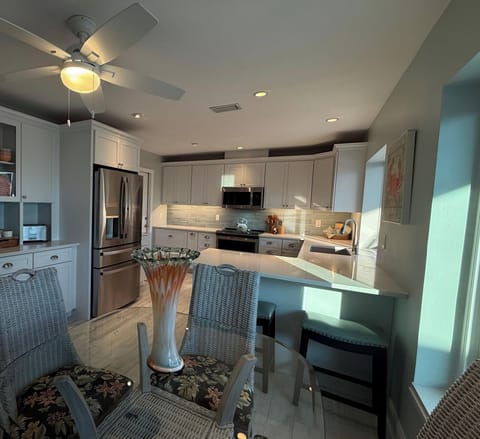 Kitchen & Dining Room