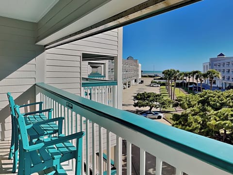Welcome to Casa Del Mar 242!