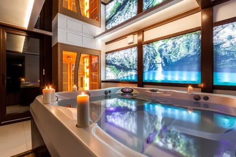 Jetted tub