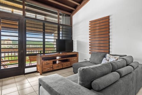 Apartment | Living area | 32-inch flat-screen TV with digital channels