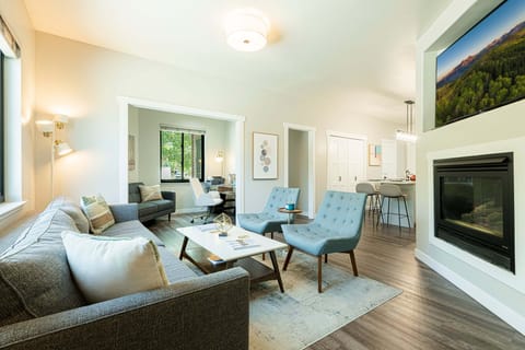 Great room - open and bright