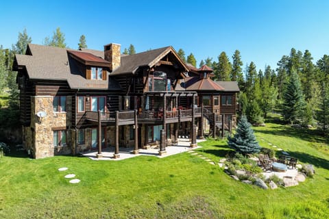 Welcome to Fore Seasons Lodge
