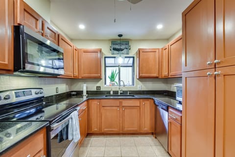 Kitchen | Drip Coffee Maker | Dishwasher | Blender